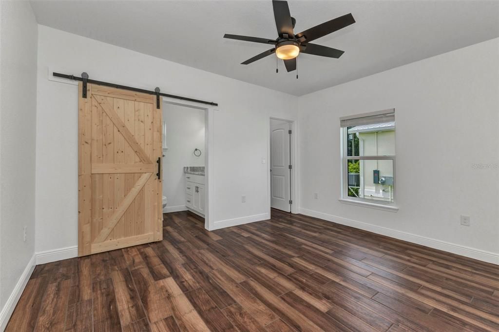 For Sale: $514,999 (6 beds, 0 baths, 1810 Square Feet)