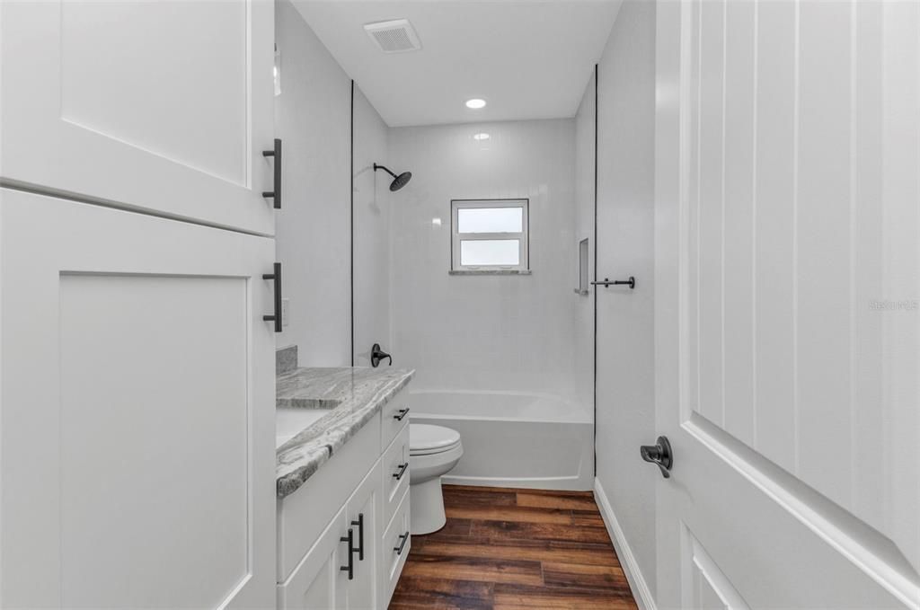 For Sale: $514,999 (6 beds, 0 baths, 1810 Square Feet)