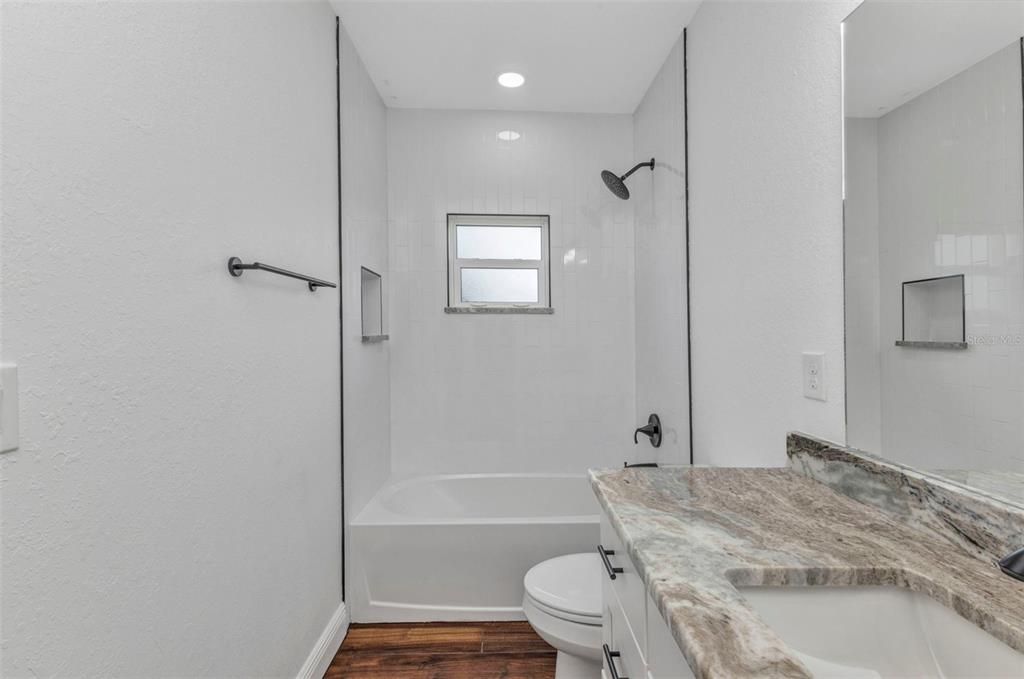 For Sale: $514,999 (6 beds, 0 baths, 1810 Square Feet)