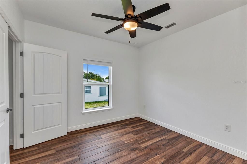 For Sale: $514,999 (6 beds, 0 baths, 1810 Square Feet)