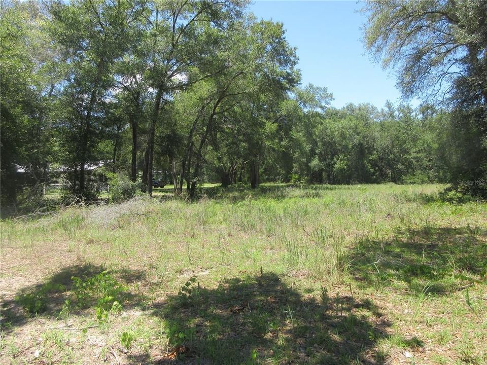 最近售出: $19,900 (0.22 acres)