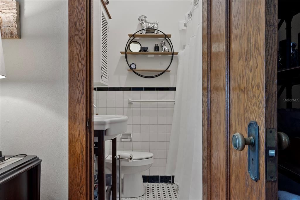 En Venta: $1,495,000 (6 camas, 5 baños, 6711 Pies cuadrados)