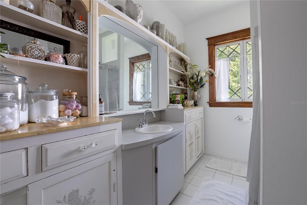 En Venta: $1,495,000 (6 camas, 5 baños, 6711 Pies cuadrados)