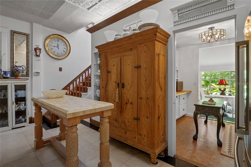 En Venta: $1,495,000 (6 camas, 5 baños, 6711 Pies cuadrados)