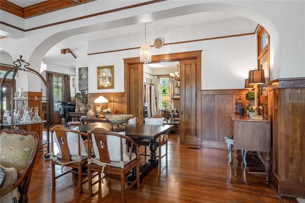 En Venta: $1,495,000 (6 camas, 5 baños, 6711 Pies cuadrados)