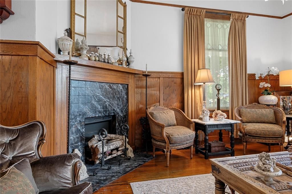 En Venta: $1,495,000 (6 camas, 5 baños, 6711 Pies cuadrados)