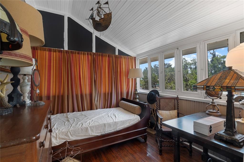 En Venta: $1,495,000 (6 camas, 5 baños, 6711 Pies cuadrados)