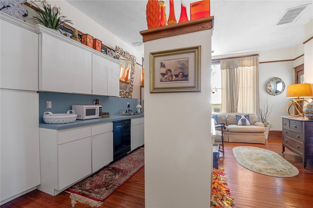 En Venta: $1,495,000 (6 camas, 5 baños, 6711 Pies cuadrados)