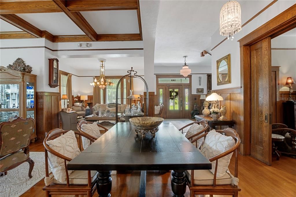 En Venta: $1,495,000 (6 camas, 5 baños, 6711 Pies cuadrados)