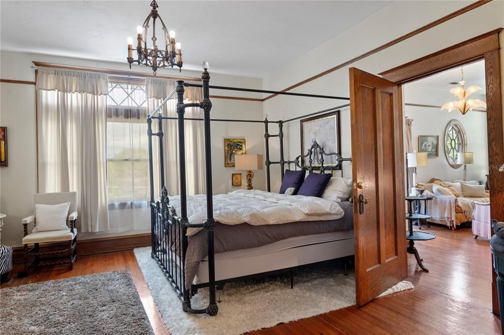 En Venta: $1,495,000 (6 camas, 5 baños, 6711 Pies cuadrados)