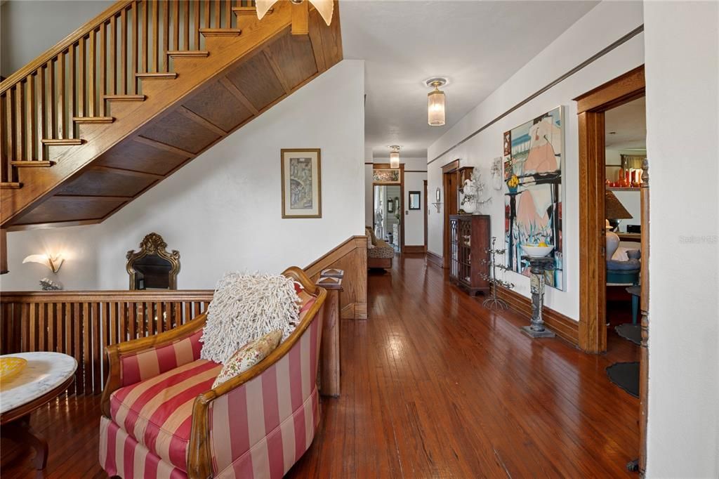 En Venta: $1,495,000 (6 camas, 5 baños, 6711 Pies cuadrados)