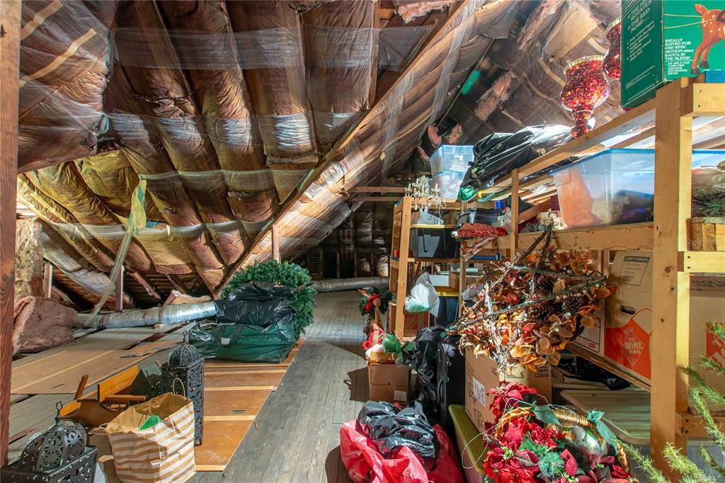 En Venta: $1,495,000 (6 camas, 5 baños, 6711 Pies cuadrados)