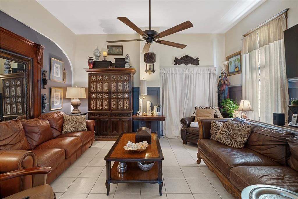 En Venta: $1,495,000 (6 camas, 5 baños, 6711 Pies cuadrados)