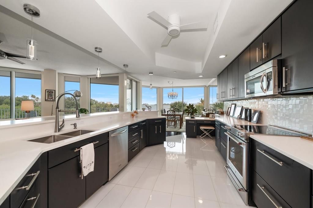 For Sale: $1,397,000 (2 beds, 2 baths, 2319 Square Feet)