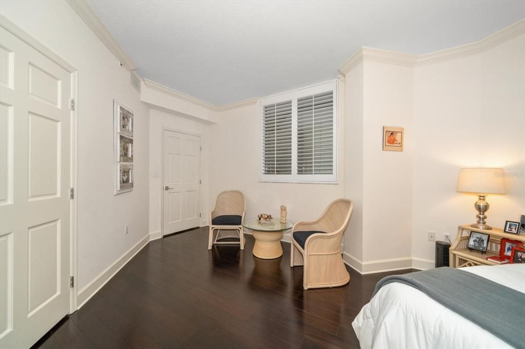 For Sale: $1,397,000 (2 beds, 2 baths, 2319 Square Feet)