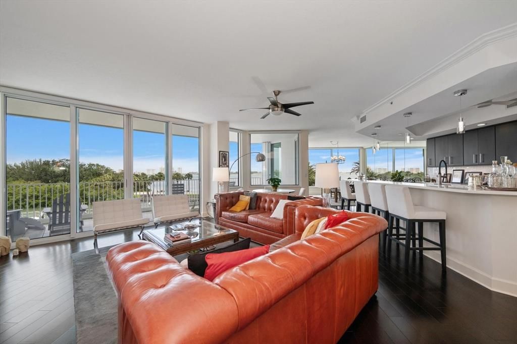 For Sale: $1,397,000 (2 beds, 2 baths, 2319 Square Feet)