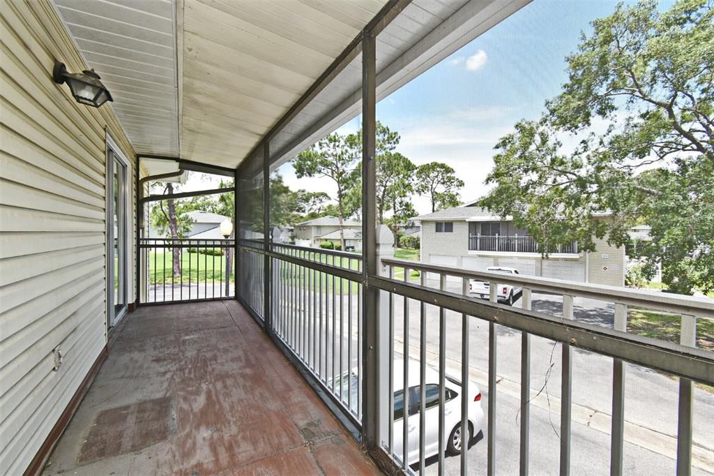 待售: $174,900 (2 贝兹, 2 浴室, 889 平方英尺)