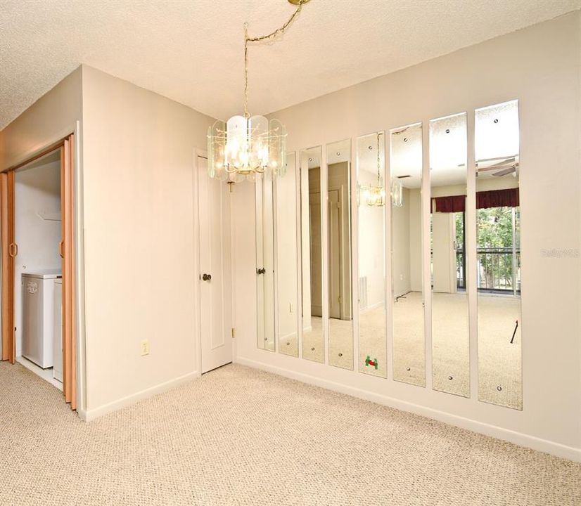 待售: $174,900 (2 贝兹, 2 浴室, 889 平方英尺)