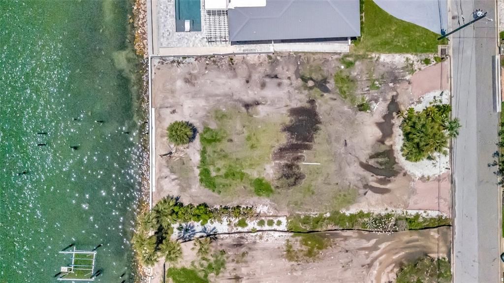 待售: $1,150,000 (0.22 acres)