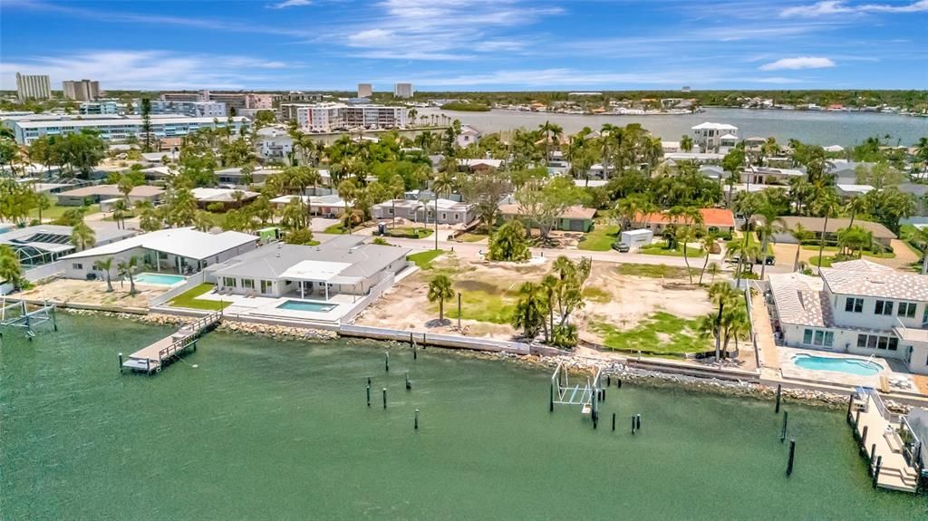 待售: $1,150,000 (0.22 acres)