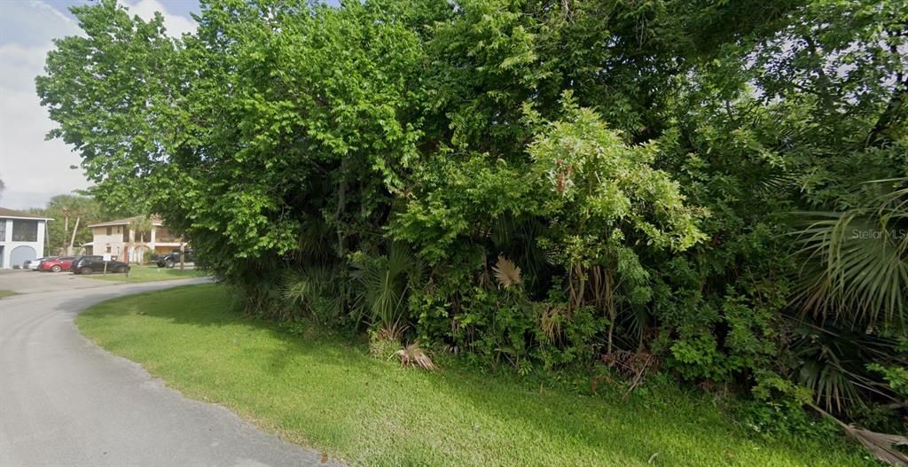 待售: $109,500 (0.27 acres)