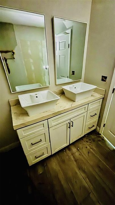 For Sale: $335,000 (3 beds, 2 baths, 2016 Square Feet)