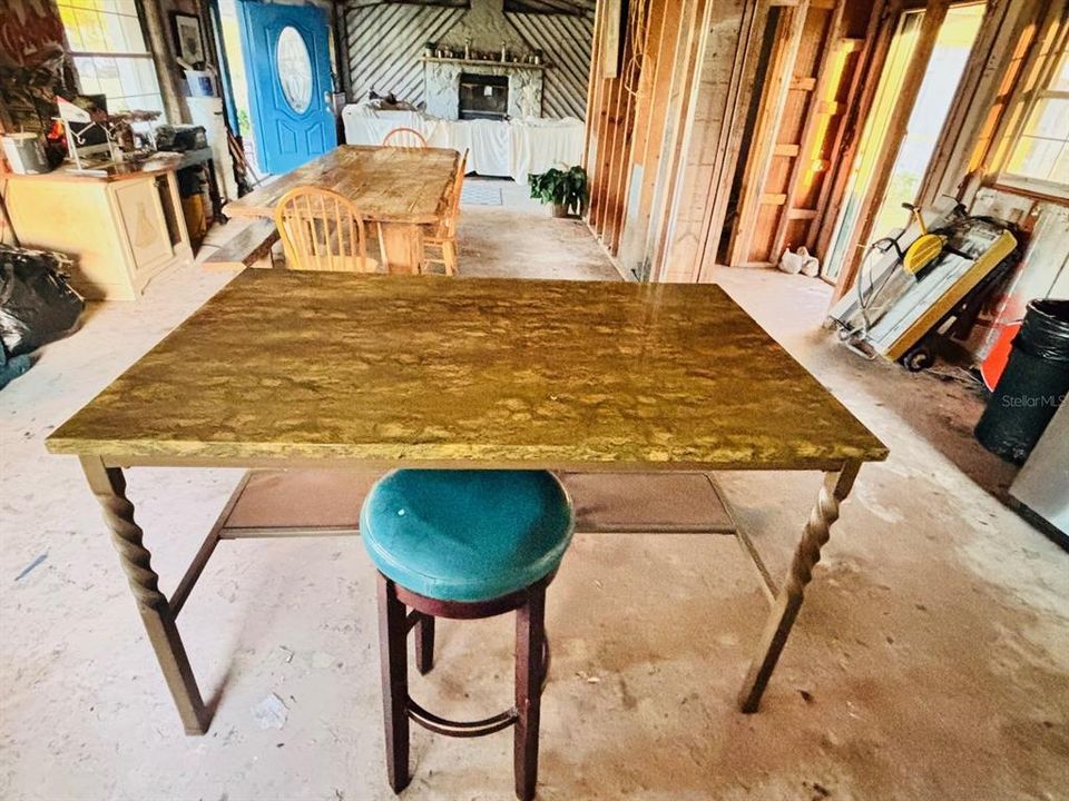 For Sale: $335,000 (3 beds, 2 baths, 2016 Square Feet)