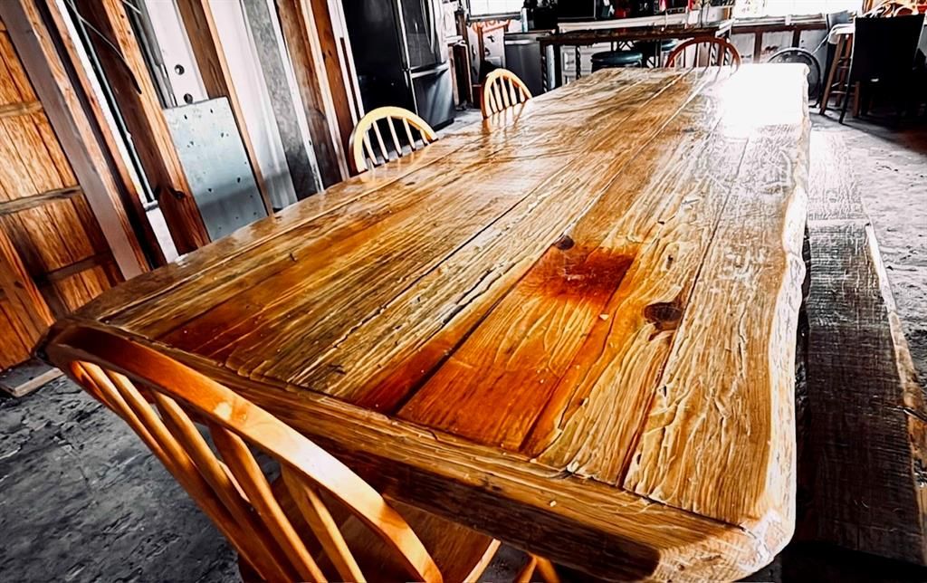 For Sale: $335,000 (3 beds, 2 baths, 2016 Square Feet)