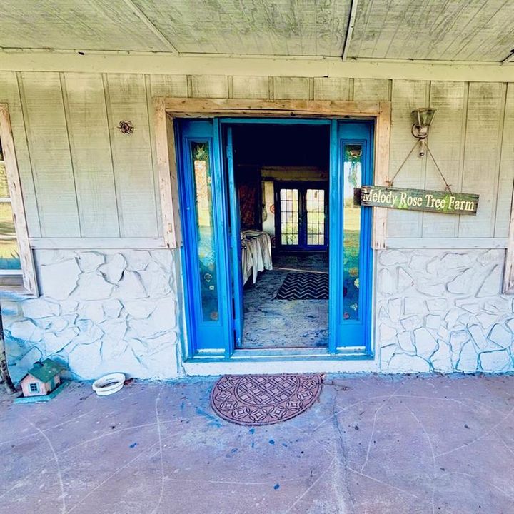 For Sale: $335,000 (3 beds, 2 baths, 2016 Square Feet)