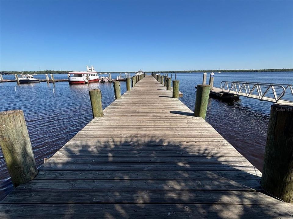 For Sale: $335,000 (3 beds, 2 baths, 2016 Square Feet)