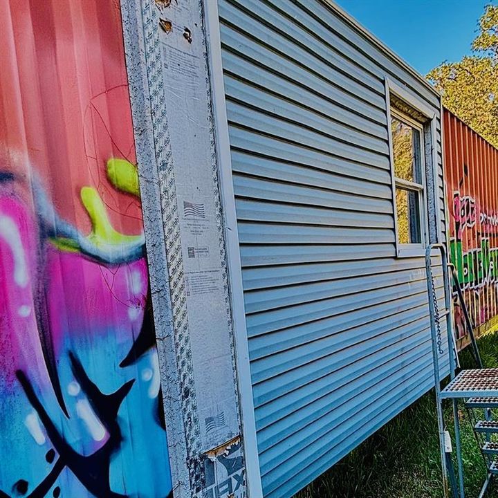 For Sale: $335,000 (3 beds, 2 baths, 2016 Square Feet)