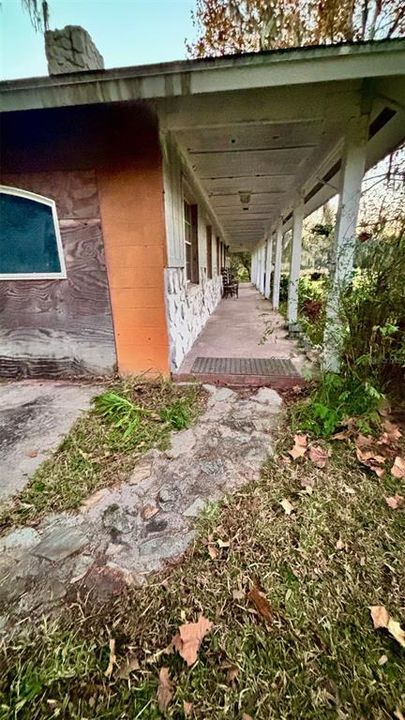 For Sale: $335,000 (3 beds, 2 baths, 2016 Square Feet)