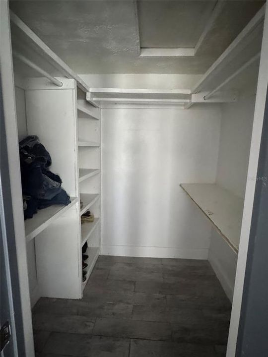 Под контрактом: $159,000 (3 спален, 2 ванн, 1368 Квадратных фут)