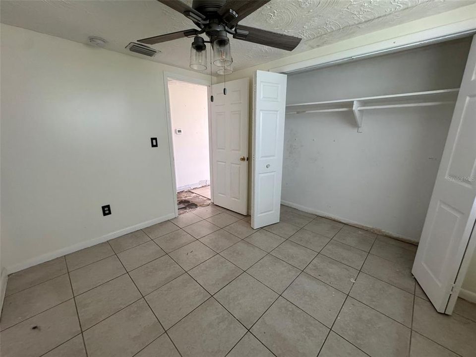 Под контрактом: $159,000 (3 спален, 2 ванн, 1368 Квадратных фут)