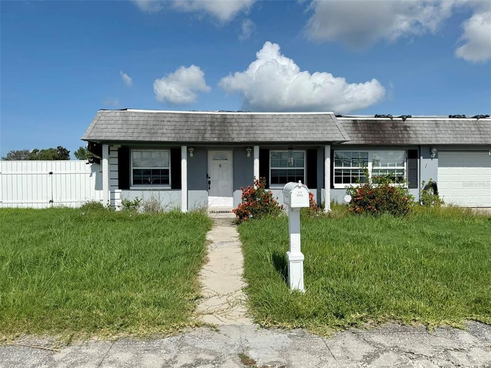 Под контрактом: $159,000 (3 спален, 2 ванн, 1368 Квадратных фут)