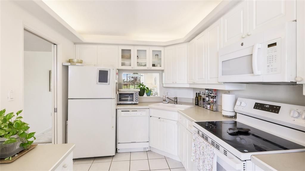 Activo con contrato: $170,000 (1 camas, 1 baños, 900 Pies cuadrados)