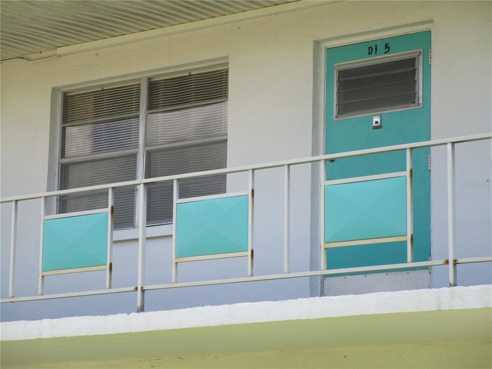 待售: $68,000 (2 贝兹, 1 浴室, 870 平方英尺)