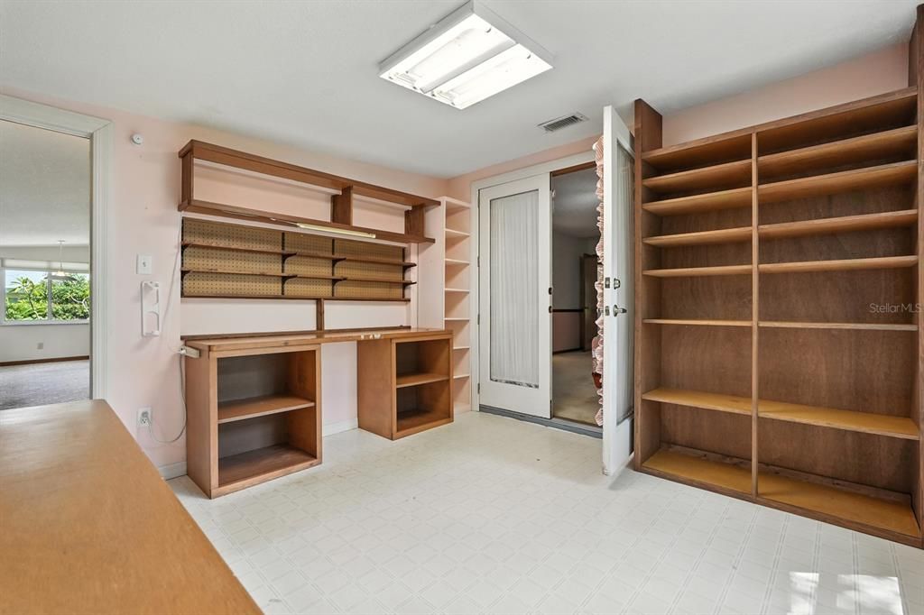 На продажу: $349,900 (3 спален, 2 ванн, 1698 Квадратных фут)