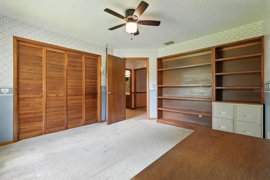 На продажу: $349,900 (3 спален, 2 ванн, 1698 Квадратных фут)