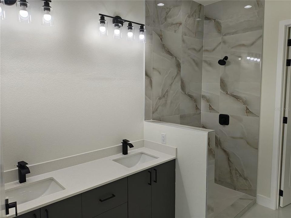 В аренду: $2,850 (4 спален, 3 ванн, 2153 Квадратных фут)