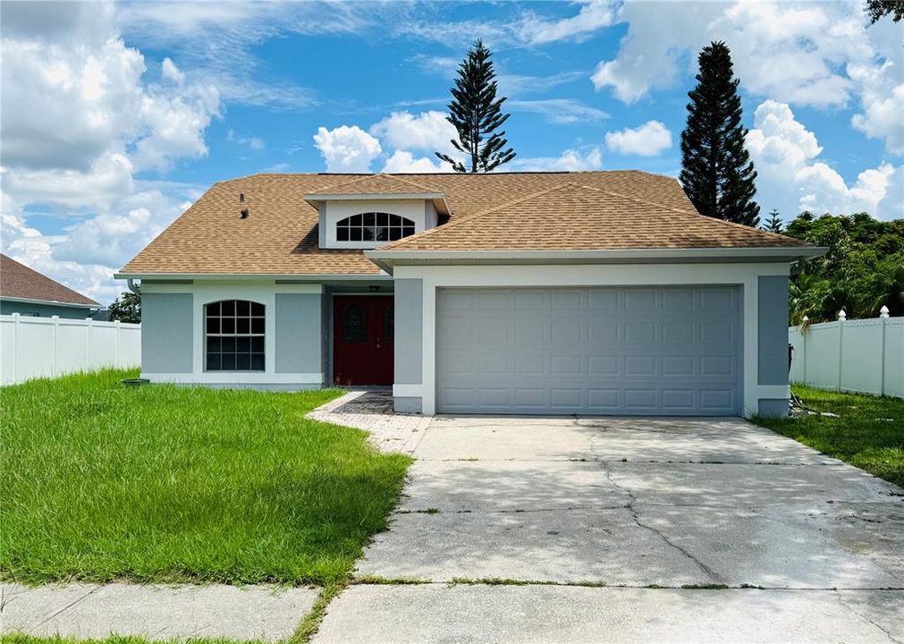 Active With Contract: $2,200 (3 beds, 2 baths, 1619 Square Feet)