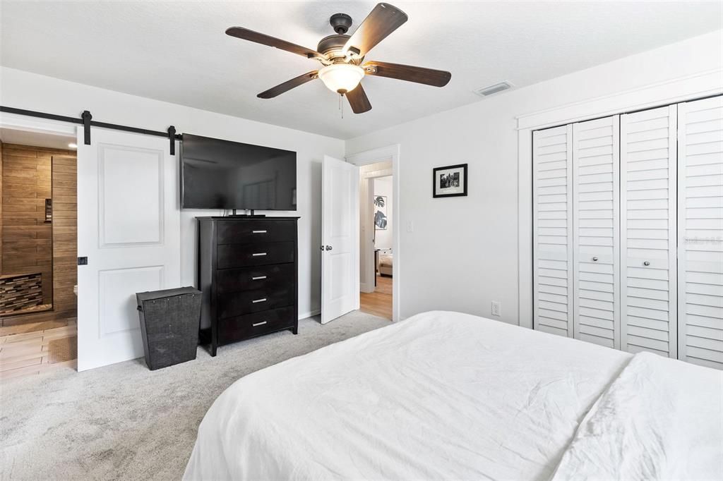 En Venta: $549,900 (3 camas, 2 baños, 1758 Pies cuadrados)