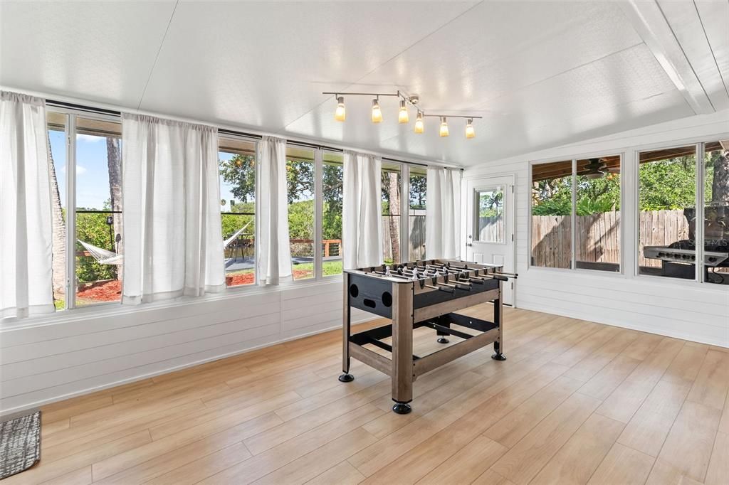 En Venta: $549,900 (3 camas, 2 baños, 1758 Pies cuadrados)