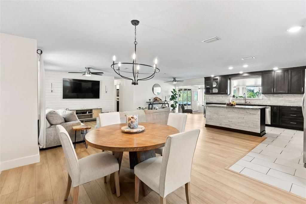 En Venta: $549,900 (3 camas, 2 baños, 1758 Pies cuadrados)