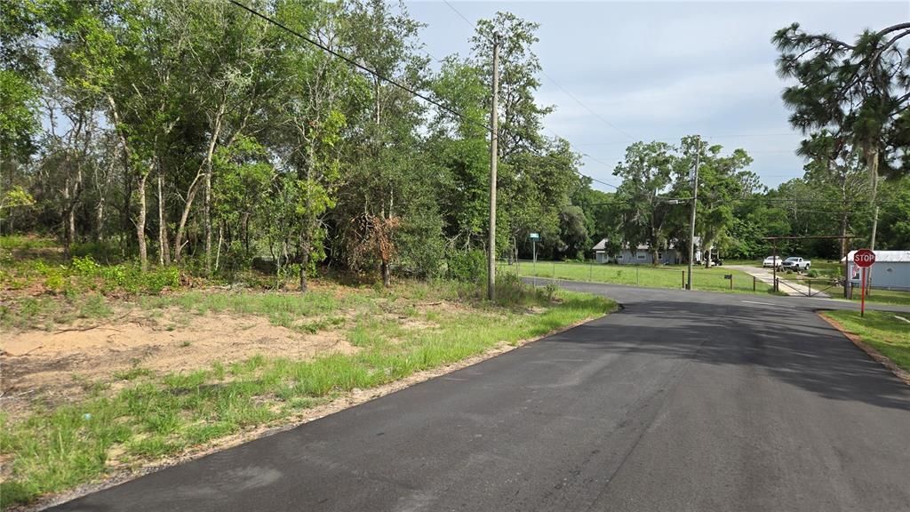 待售: $55,000 (1.17 acres)