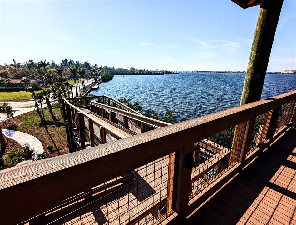 合同活跃: $1,090 (1 贝兹, 1 浴室, 576 平方英尺)