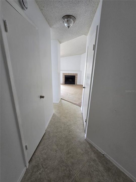 Active With Contract: $1,245 (1 beds, 1 baths, 684 Square Feet)