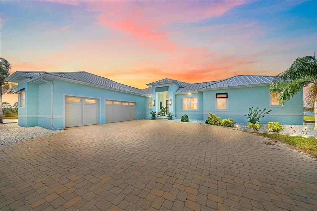 For Sale: $1,882,000 (4 beds, 4 baths, 4273 Square Feet)