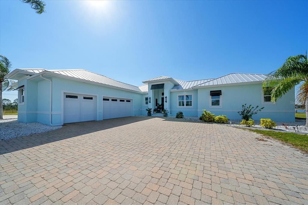 For Sale: $1,882,000 (4 beds, 4 baths, 4273 Square Feet)