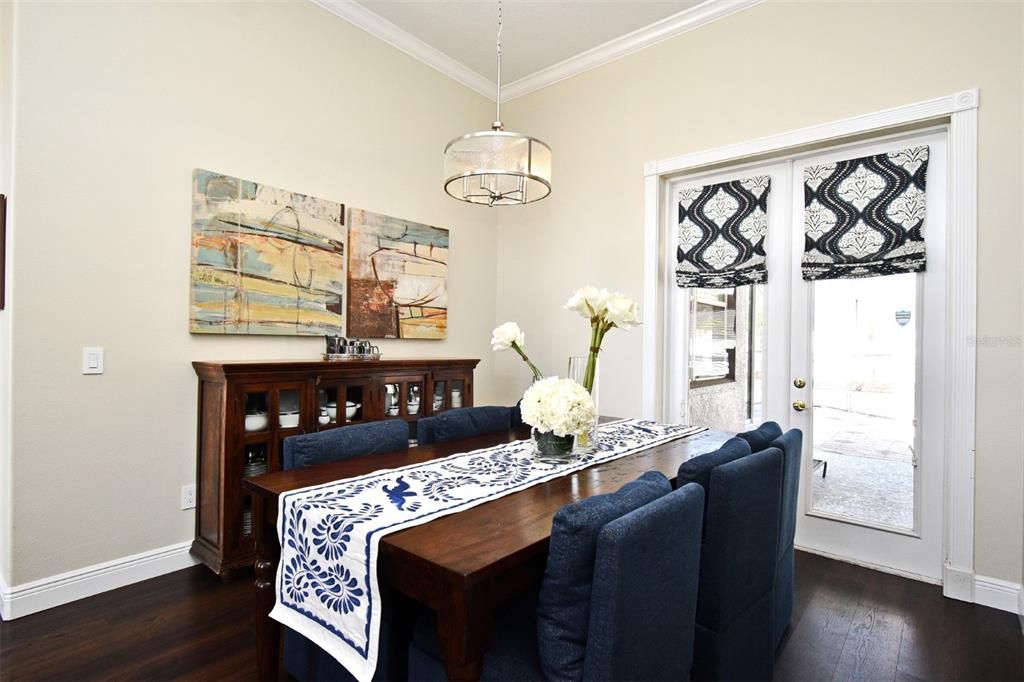 For Sale: $685,000 (5 beds, 3 baths, 2963 Square Feet)